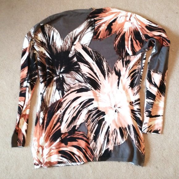 Adrienne Vittadini sweater - Picture 2 of 3